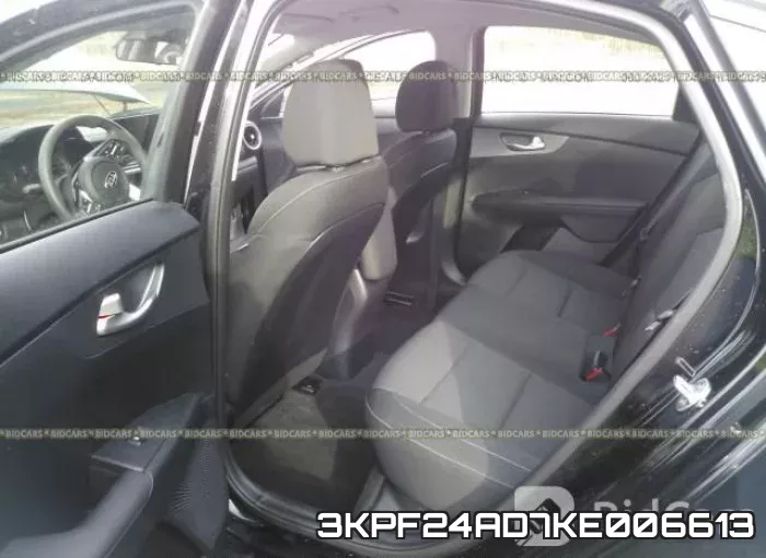 3KPF24AD7KE006613 фото 8