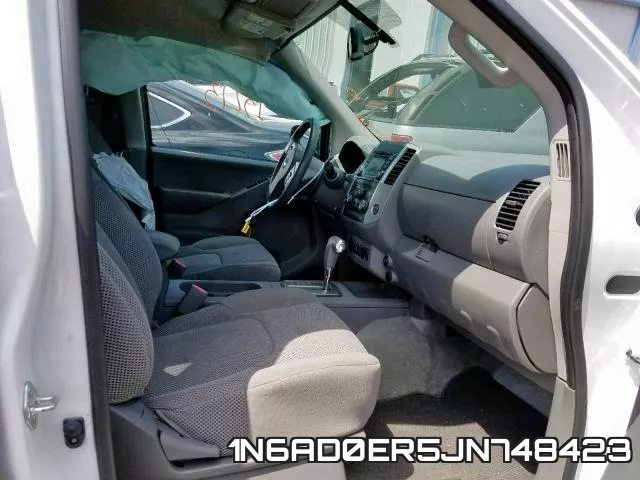 1N6AD0ER5JN748423 фото 6