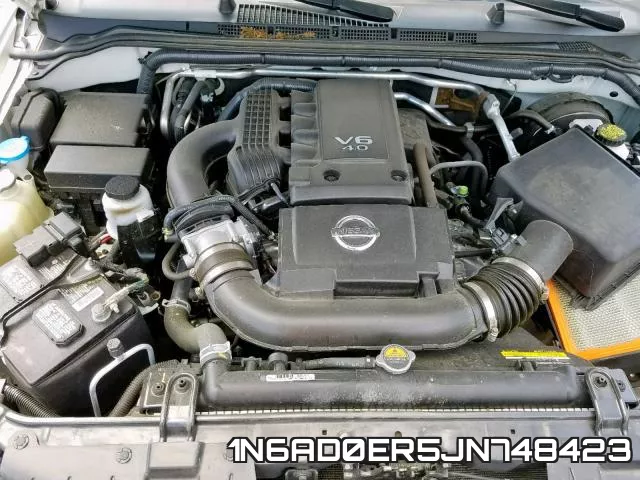 1N6AD0ER5JN748423 фото 8