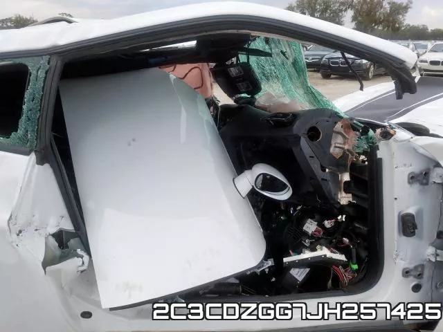 2C3CDZGG7JH257425 фото 6