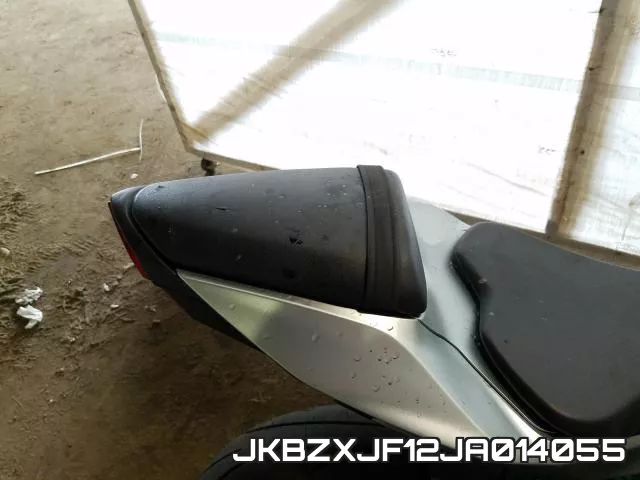 JKBZXJF12JA014055 фото 7