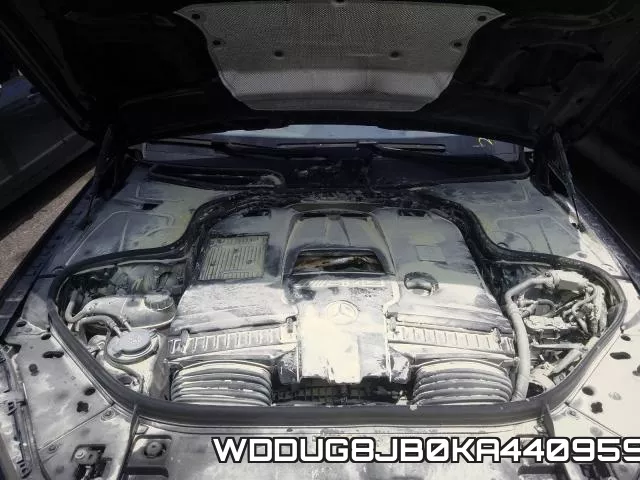 WDDUG8JB0KA440959 фото 8