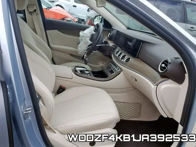 WDDZF4KB1JA392533 фото 6