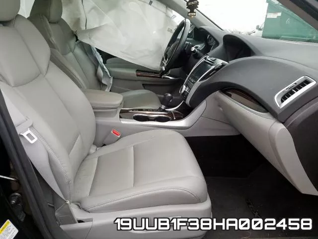 19UUB1F38HA002458 фото 6
