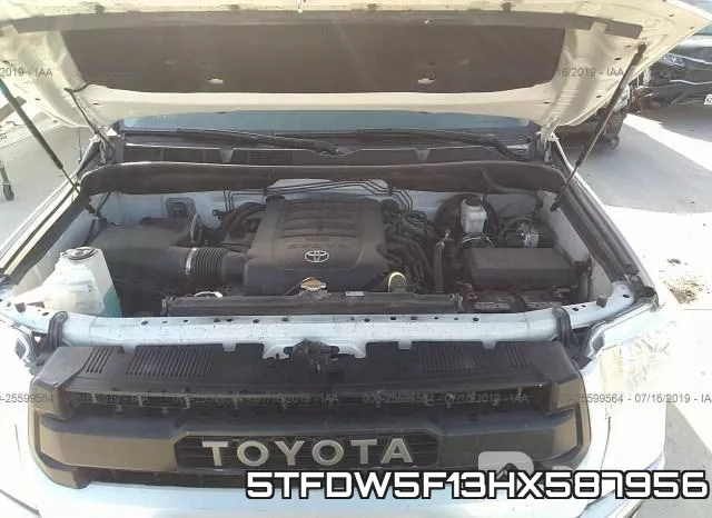 5TFDW5F13HX587956 фото 2