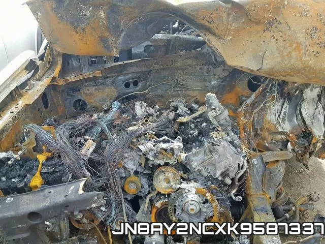 JN8AY2NCXK9587337 фото 8