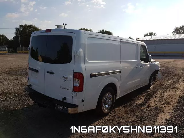 1N6AF0KY5HN811391 фото 5