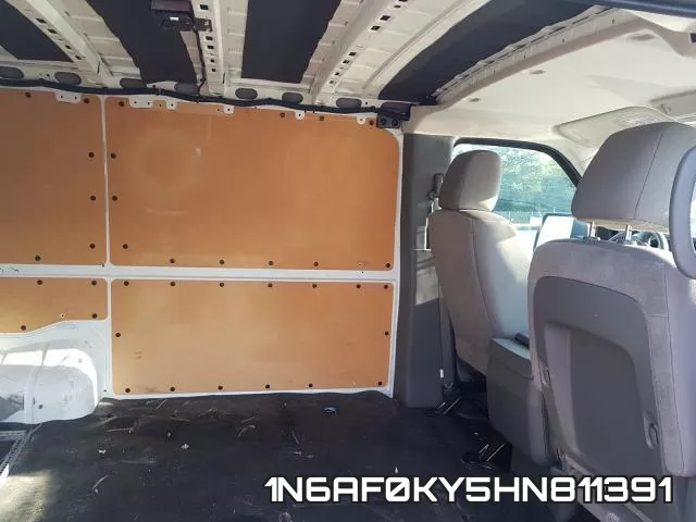 1N6AF0KY5HN811391 фото 7