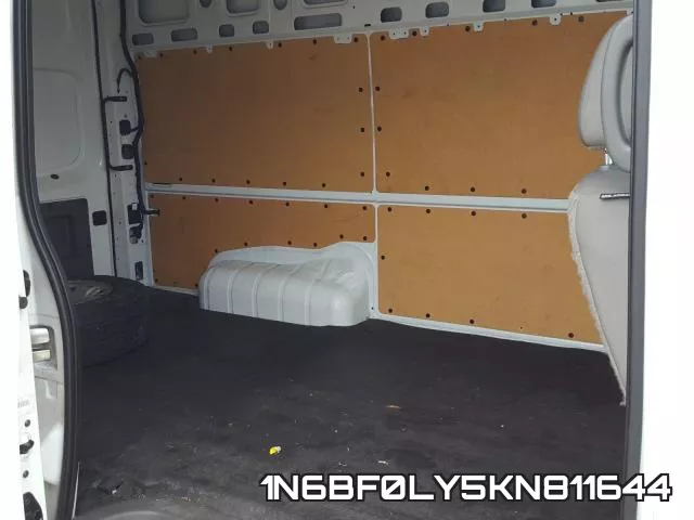 1N6BF0LY5KN811644 фото 7