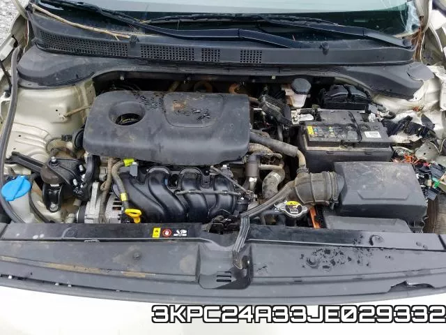 3KPC24A33JE029332 фото 8