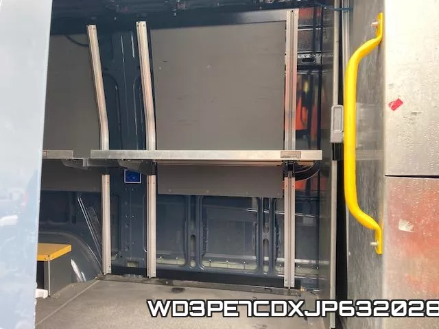 WD3PE7CDXJP632028 фото 7
