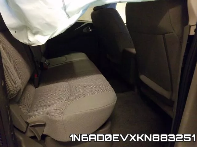 1N6AD0EVXKN883251 фото 7