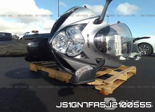 JS1GN7FA5J2100555 фото 3