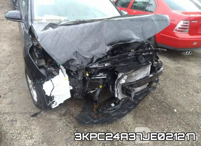 3KPC24A37JE021217 фото 7