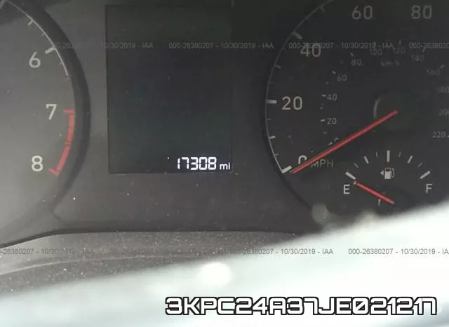 3KPC24A37JE021217 фото 8