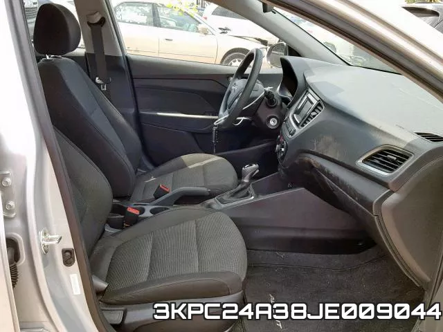 3KPC24A38JE009044 фото 6