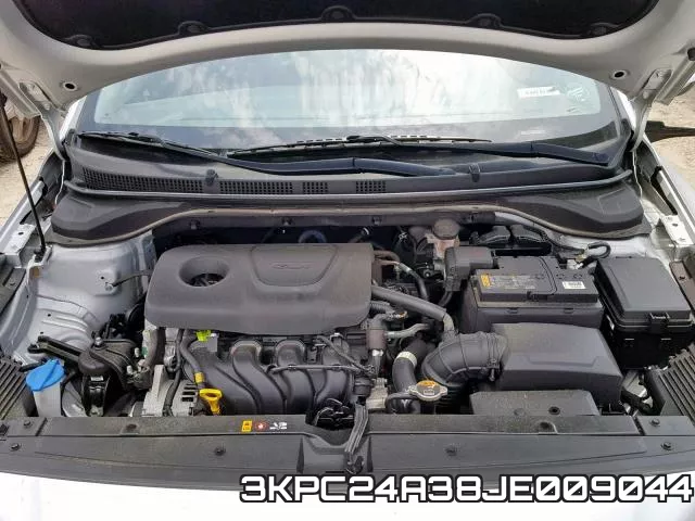 3KPC24A38JE009044 фото 8