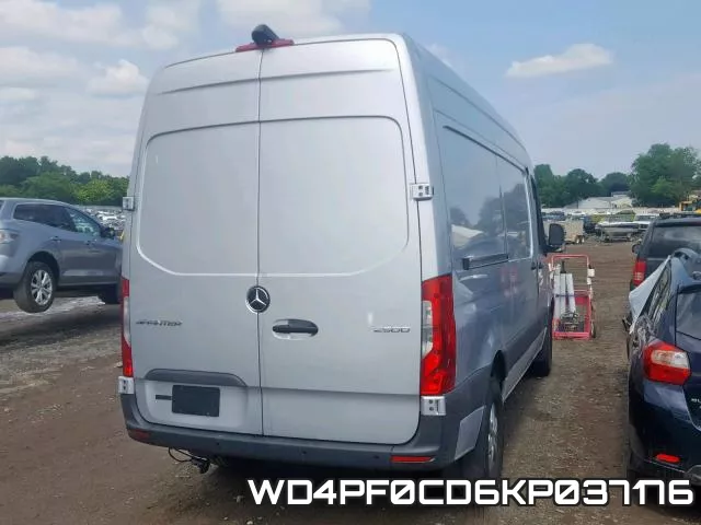 WD4PF0CD6KP037176 фото 5