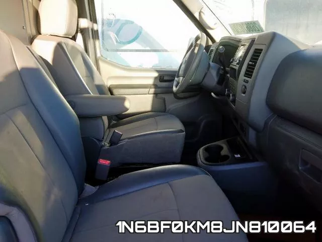 1N6BF0KM8JN810064 фото 6