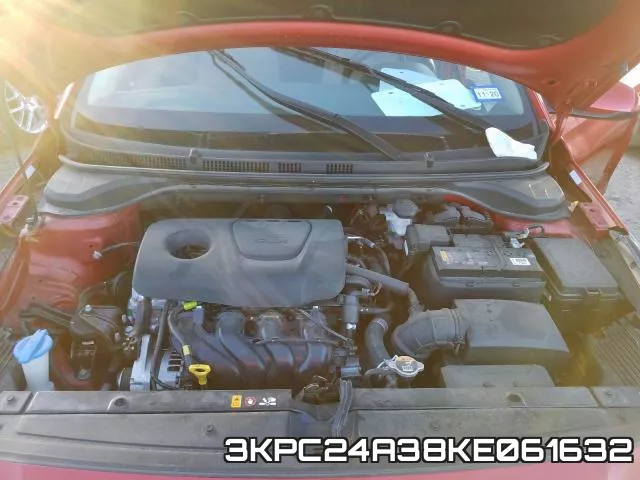 3KPC24A38KE061632 фото 8