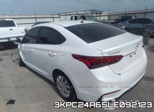 3KPC24A65LE092123 фото 4