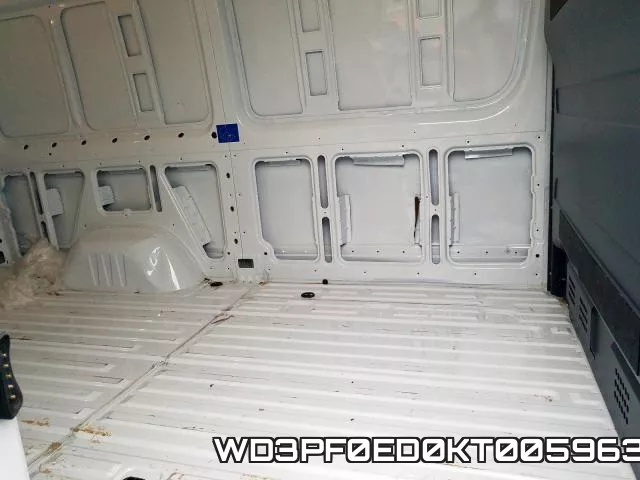 WD3PF0ED0KT005963 фото 7