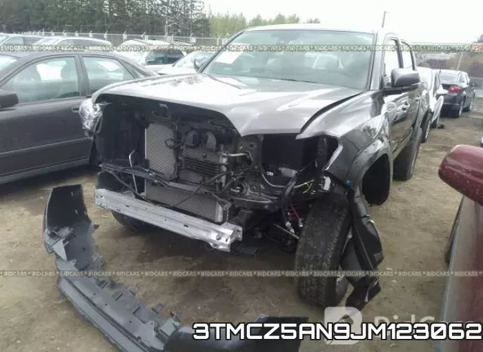3TMCZ5AN9JM123062 фото 3