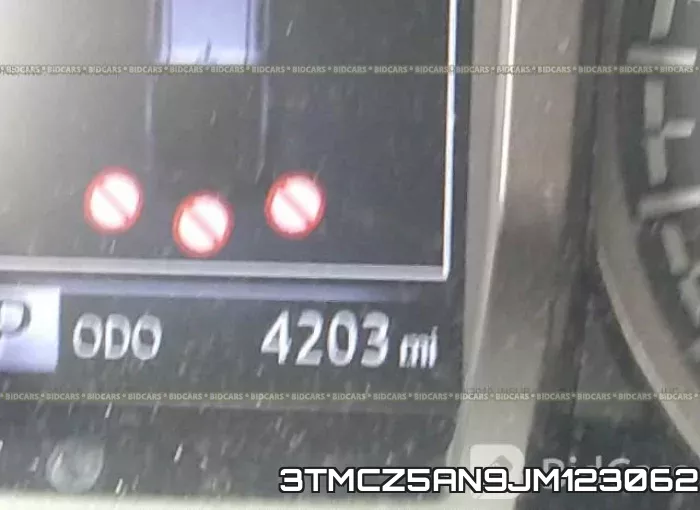 3TMCZ5AN9JM123062 фото 8
