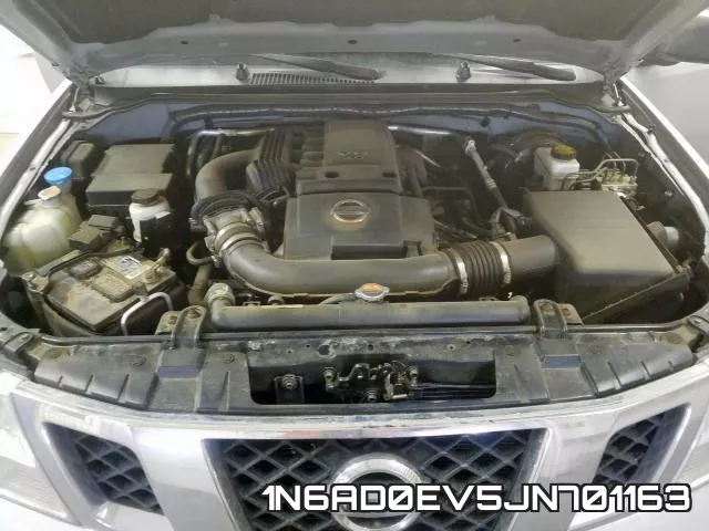 1N6AD0EV5JN701163 фото 8