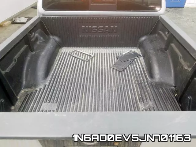 1N6AD0EV5JN701163 фото 10