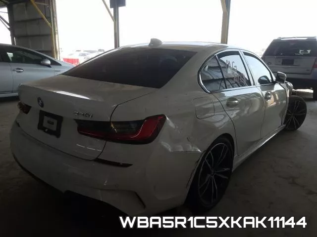 WBA5R1C5XKAK11144 фото 5