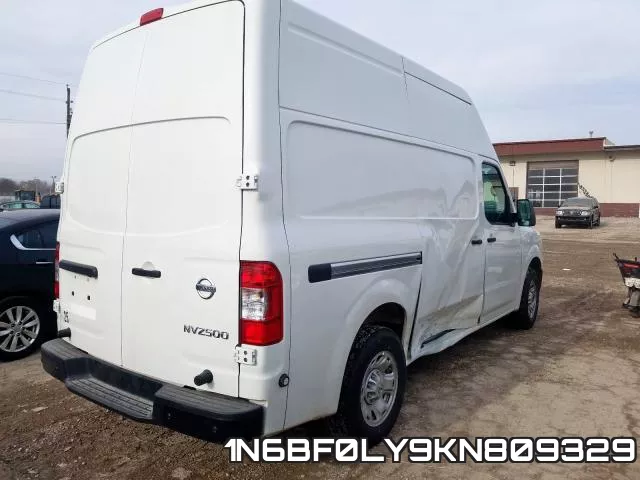 1N6BF0LY9KN809329 фото 5