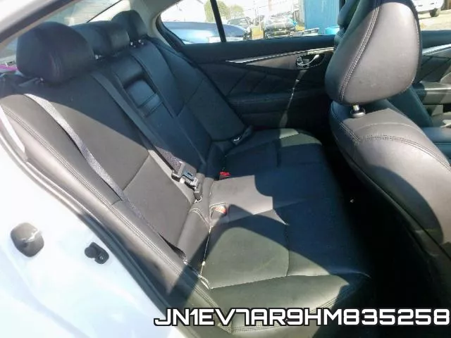 JN1EV7AR9HM835258 фото 7
