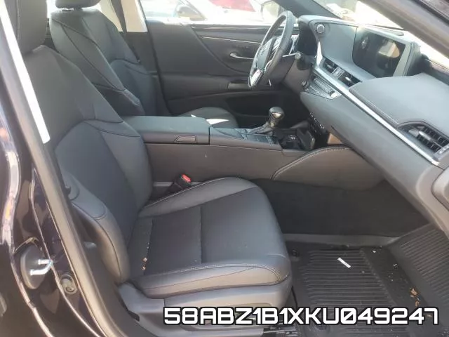 58ABZ1B1XKU049247 фото 6
