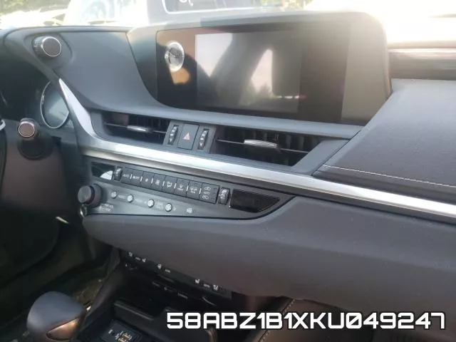 58ABZ1B1XKU049247 фото 10