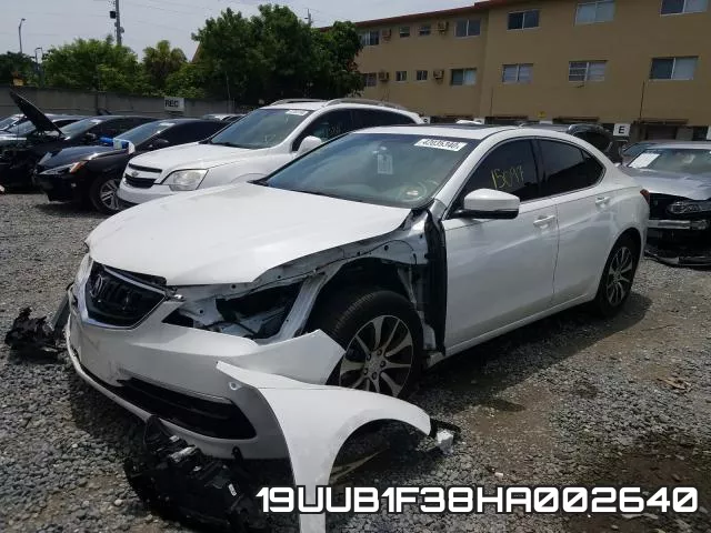 19UUB1F38HA002640 фото 3