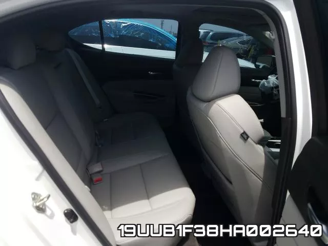 19UUB1F38HA002640 фото 7