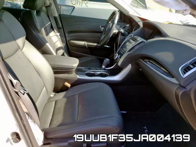19UUB1F35JA004139 фото 6