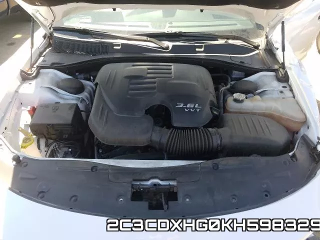 2C3CDXHG0KH598329 фото 8