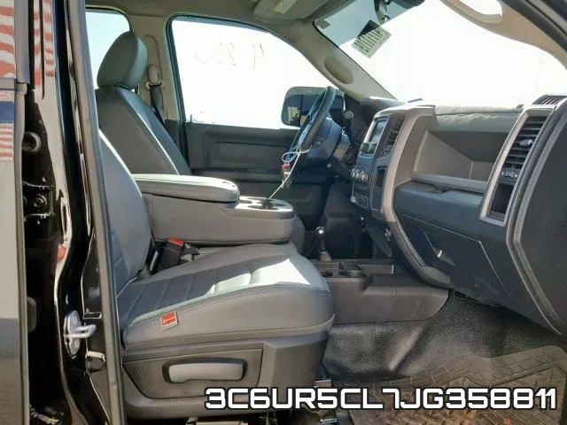3C6UR5CL7JG358811 фото 6