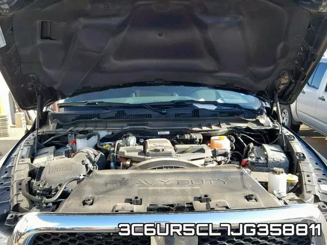 3C6UR5CL7JG358811 фото 8