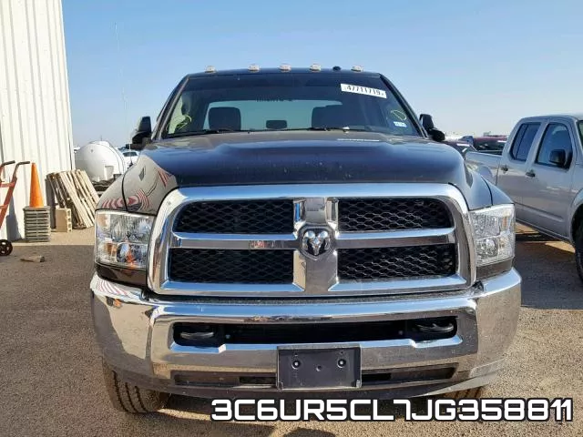 3C6UR5CL7JG358811 фото 10