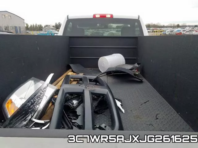 3C7WR5AJXJG261625 фото 7
