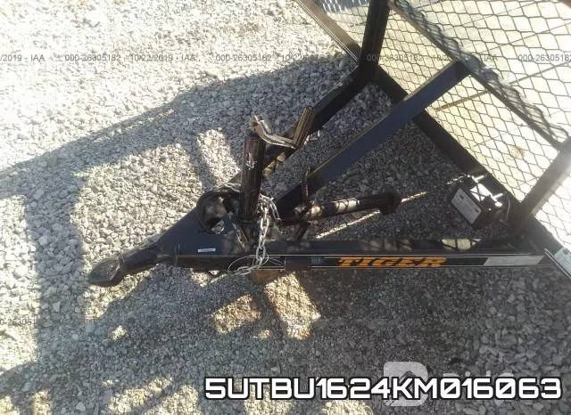 5UTBU1624KM016063 фото 2