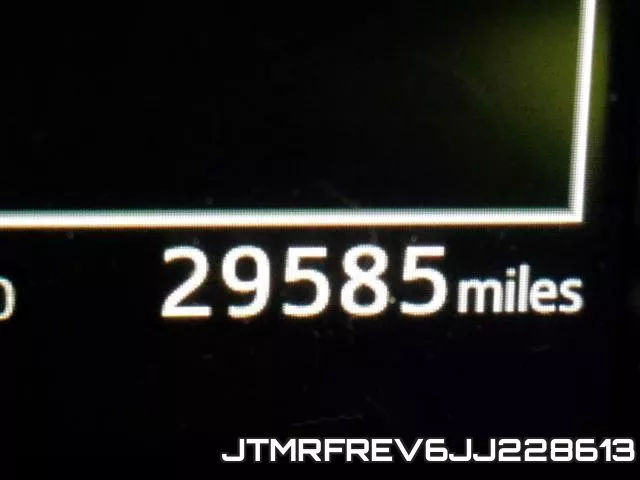 JTMRFREV6JJ228613 фото 9