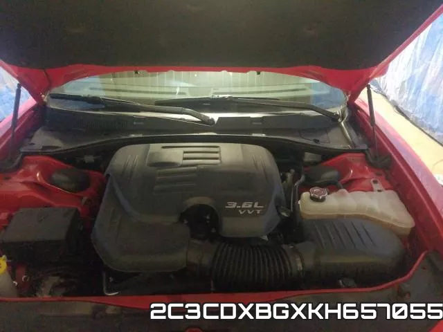 2C3CDXBGXKH657055 фото 8