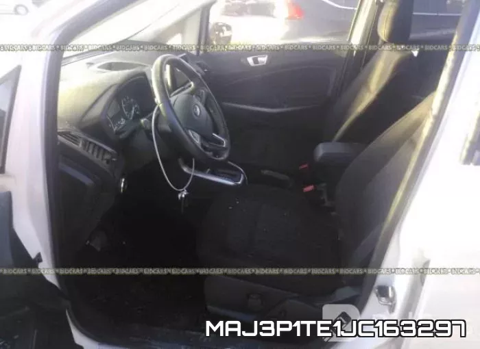 MAJ3P1TE1JC163297 фото 6
