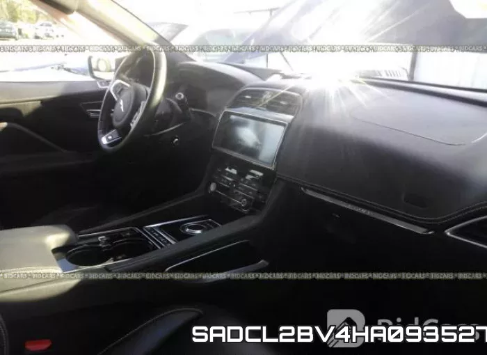 SADCL2BV4HA093527 фото 6