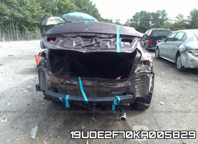 19UDE2F70KA005829 фото 7