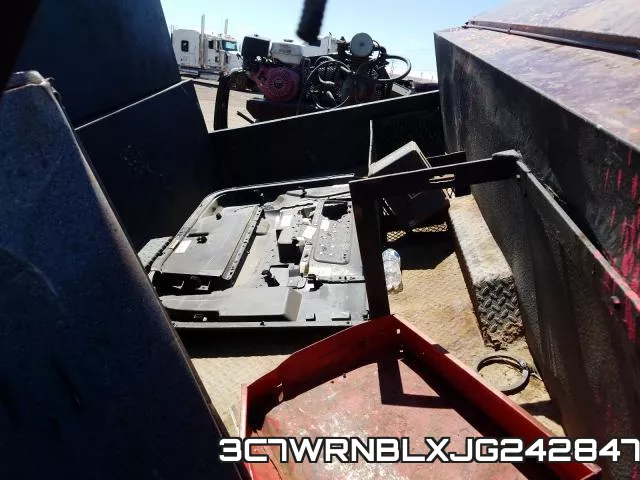3C7WRNBLXJG242847 фото 7